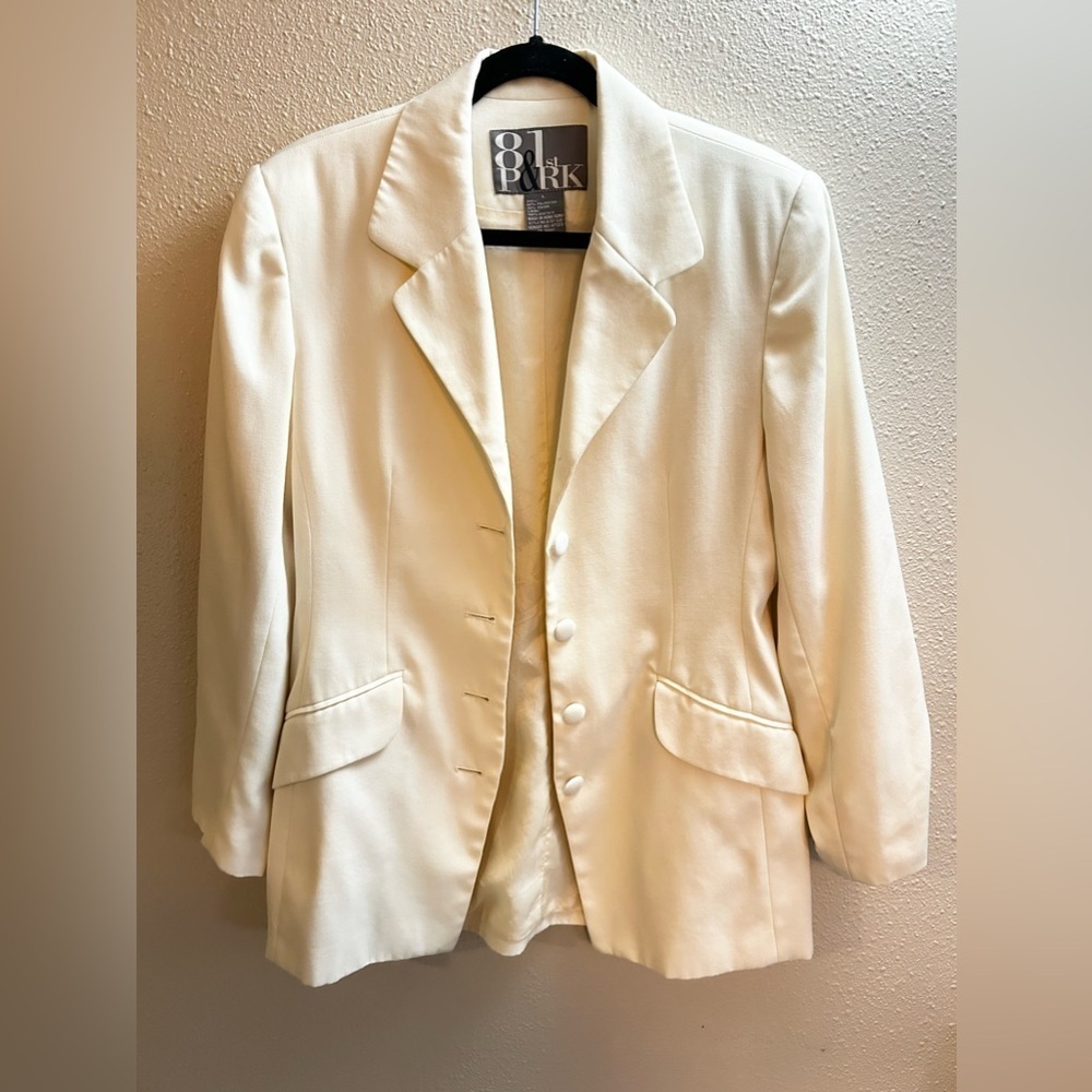 81st & Park Women's Ivory Blazer